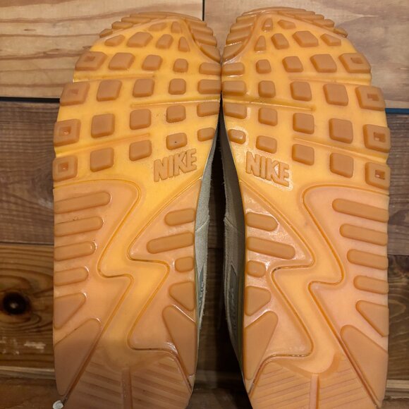 Ladies Nike Suede Air Max Sneakers - Picture 6 of 6